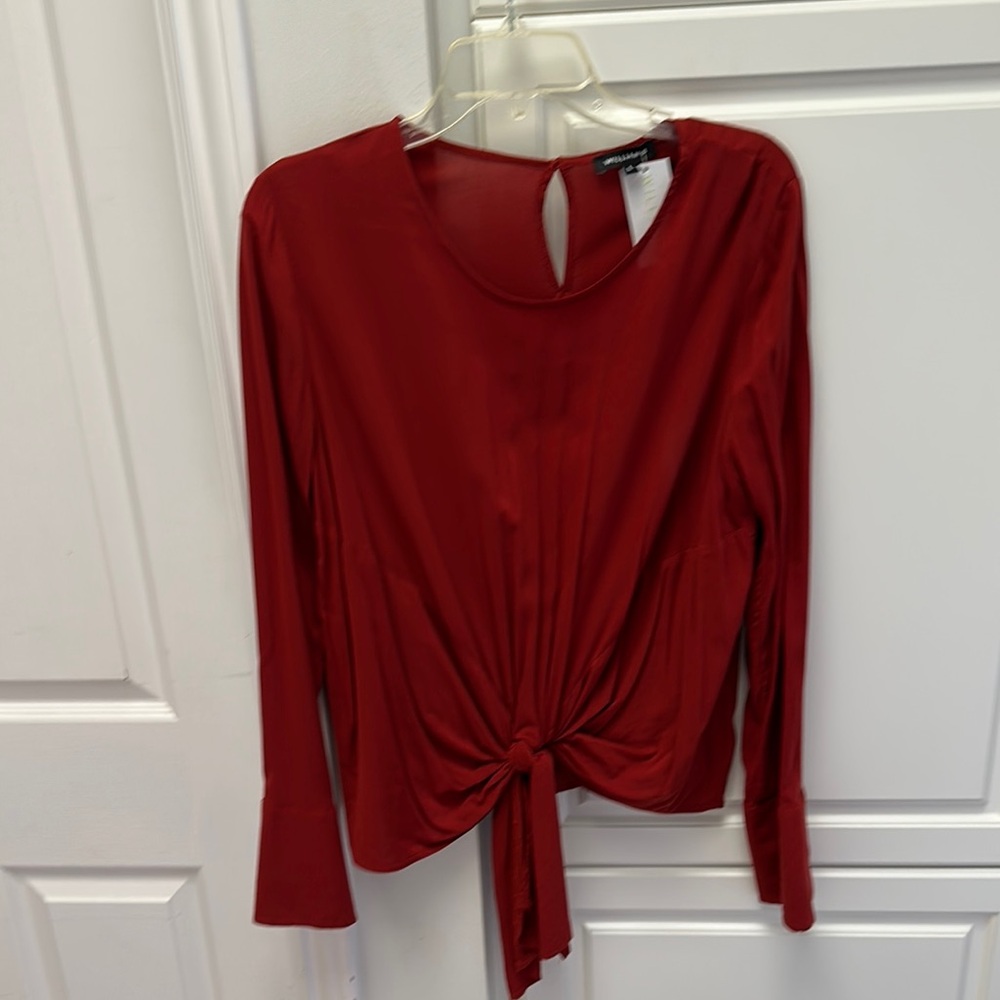 Chic Red Long Sleeve Top